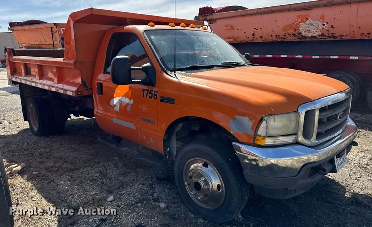 image for item DU3410 2003 Ford F550 Super Duty dump truck