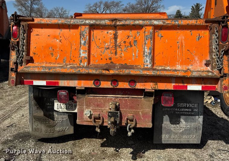 image for item DU3410 2003 Ford F550 Super Duty dump truck