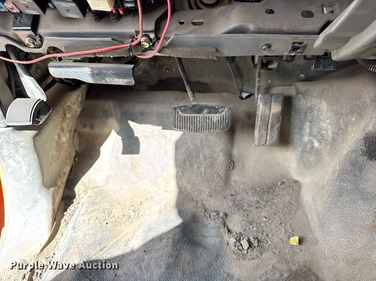 image for item DU3410 2003 Ford F550 Super Duty dump truck