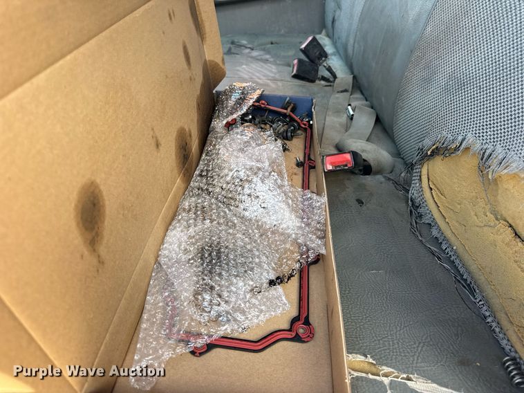 image for item DU3410 2003 Ford F550 Super Duty dump truck