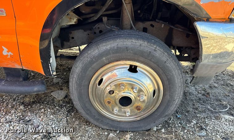 image for item DU3410 2003 Ford F550 Super Duty dump truck