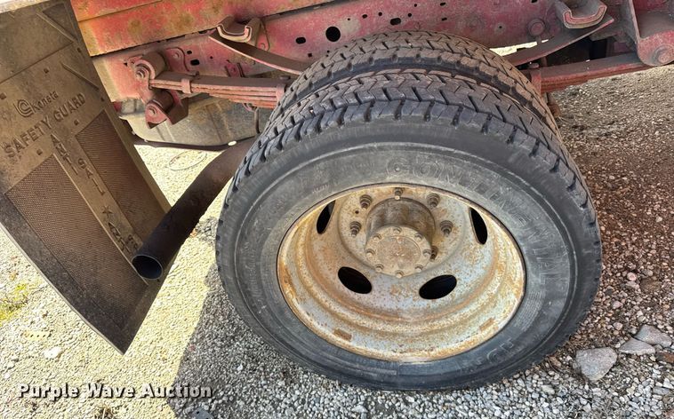 image for item DU3410 2003 Ford F550 Super Duty dump truck