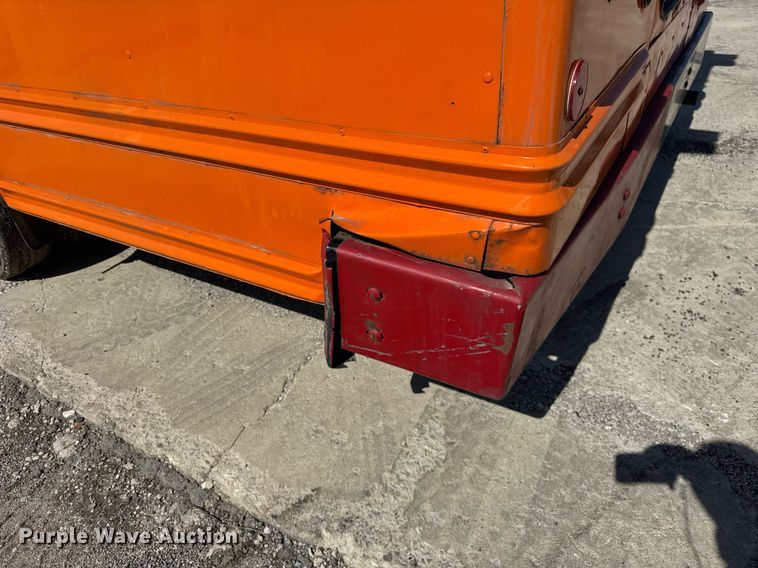 image for item DU3413 2005 Collins shuttle bus