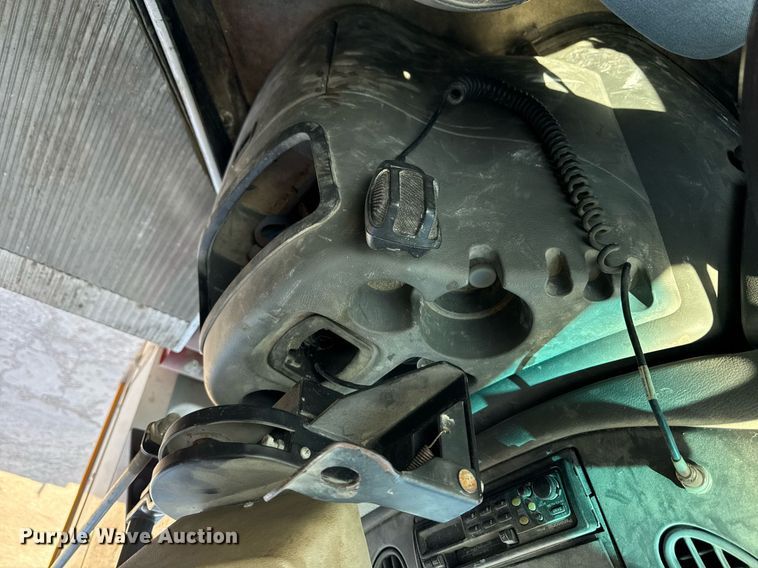 image for item DU3413 2005 Collins shuttle bus