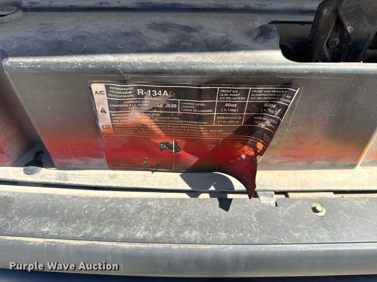 image for item DU3413 2005 Collins shuttle bus