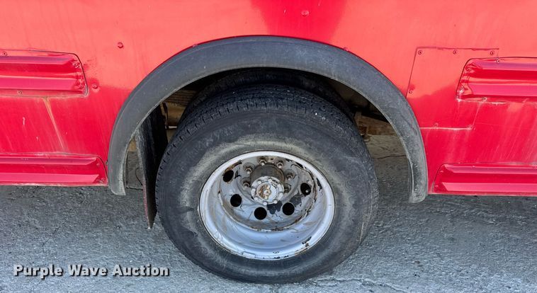 image for item DU3413 2005 Collins shuttle bus