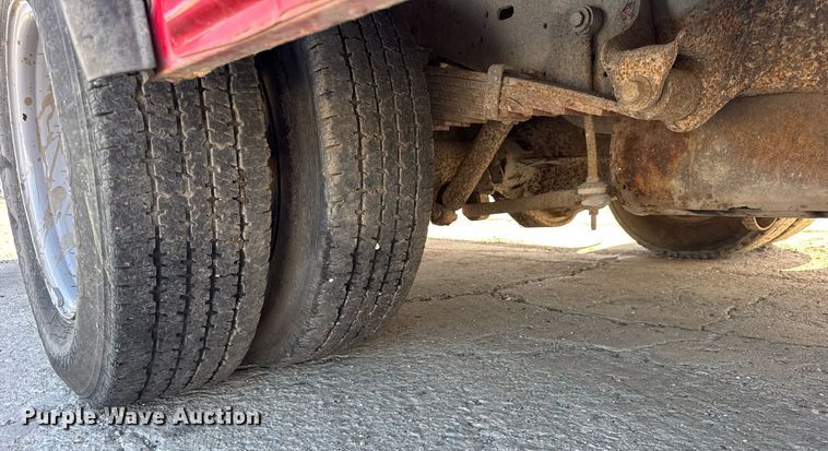 image for item DU3413 2005 Collins shuttle bus