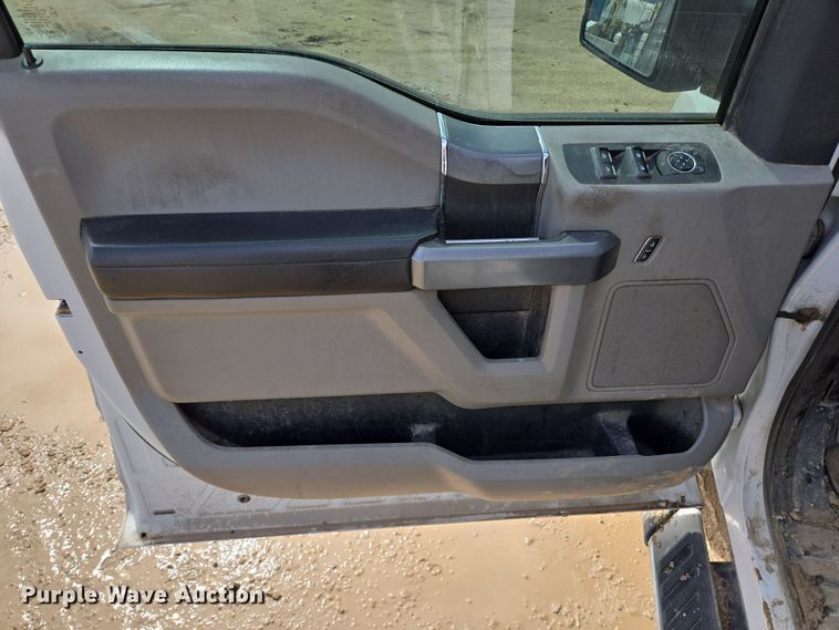 image for item DV1283 2018 Ford F150 XLT SuperCrew pickup truck