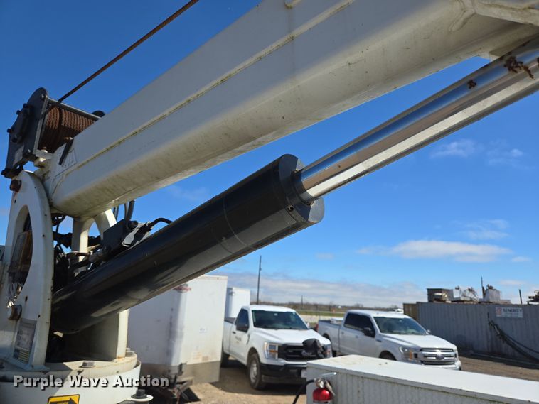 image for item DV1284 2015 Ford F550 Super Duty XL utility / service truck