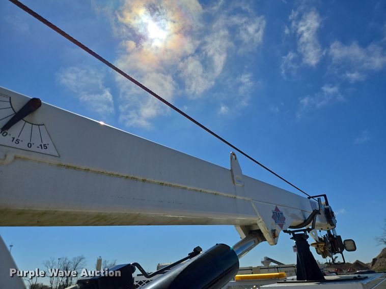 image for item DV1284 2015 Ford F550 Super Duty XL utility / service truck