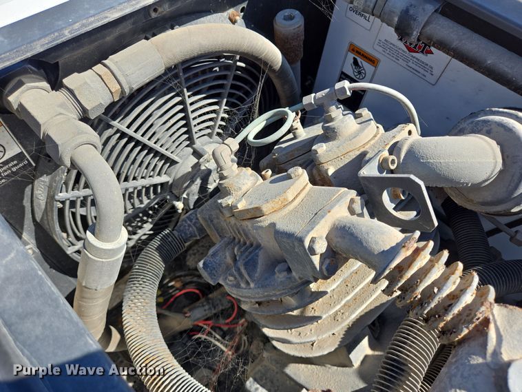 image for item DV1284 2015 Ford F550 Super Duty XL utility / service truck