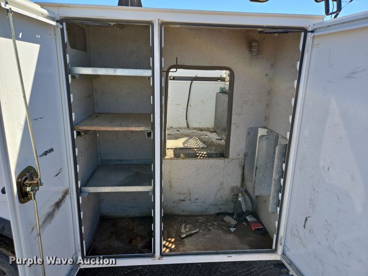 image for item DV1284 2015 Ford F550 Super Duty XL utility / service truck