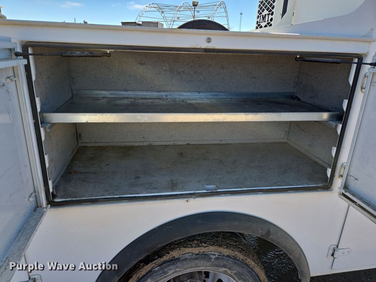 image for item DV1284 2015 Ford F550 Super Duty XL utility / service truck