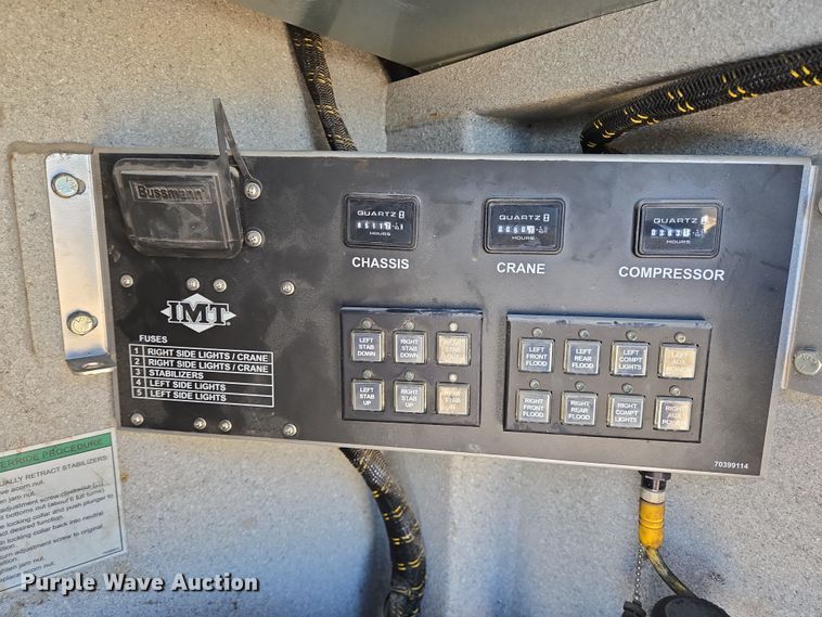 image for item DV1284 2015 Ford F550 Super Duty XL utility / service truck