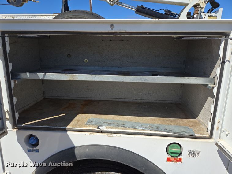 image for item DV1284 2015 Ford F550 Super Duty XL utility / service truck