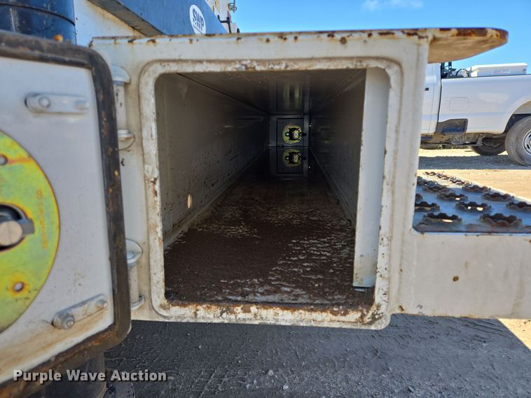 image for item DV1284 2015 Ford F550 Super Duty XL utility / service truck