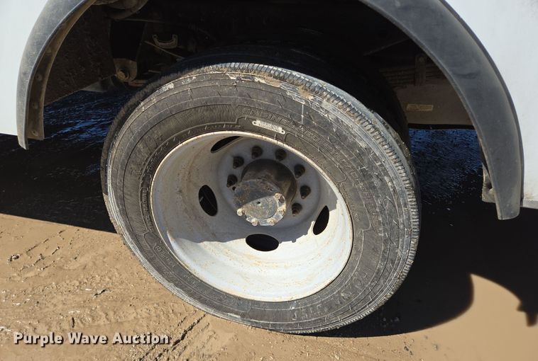 image for item DV1284 2015 Ford F550 Super Duty XL utility / service truck