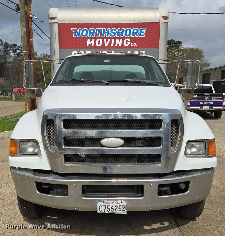 image for item DV1364 2008 Ford F650 Super Duty truck cab and chassis