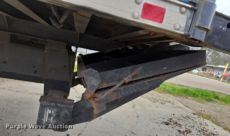 image for item DV1364 2008 Ford F650 Super Duty truck cab and chassis