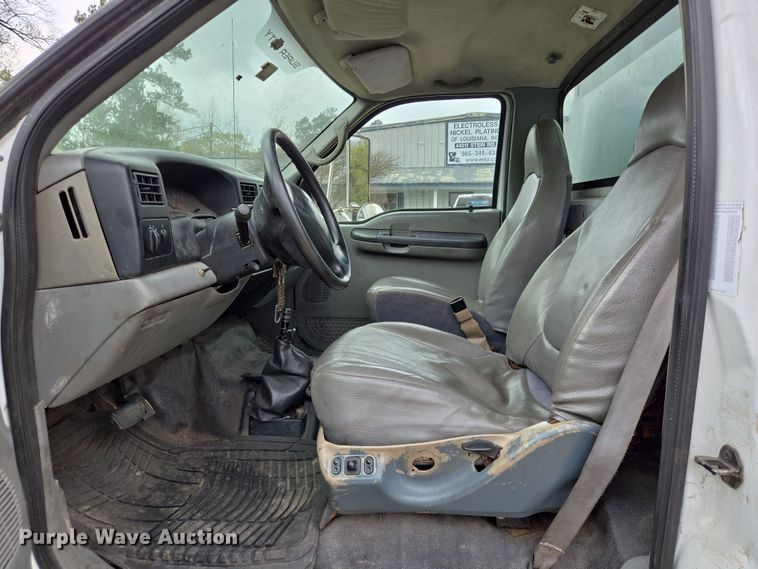 image for item DV1364 2008 Ford F650 Super Duty truck cab and chassis