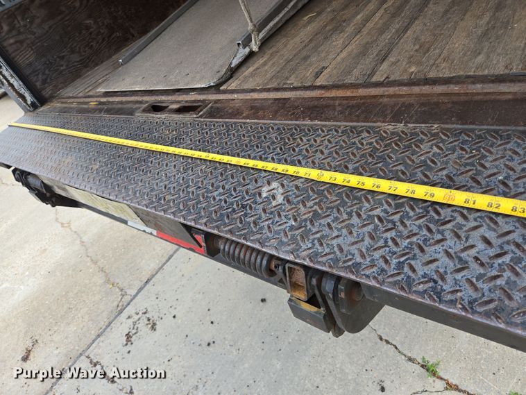 image for item DV1364 2008 Ford F650 Super Duty truck cab and chassis