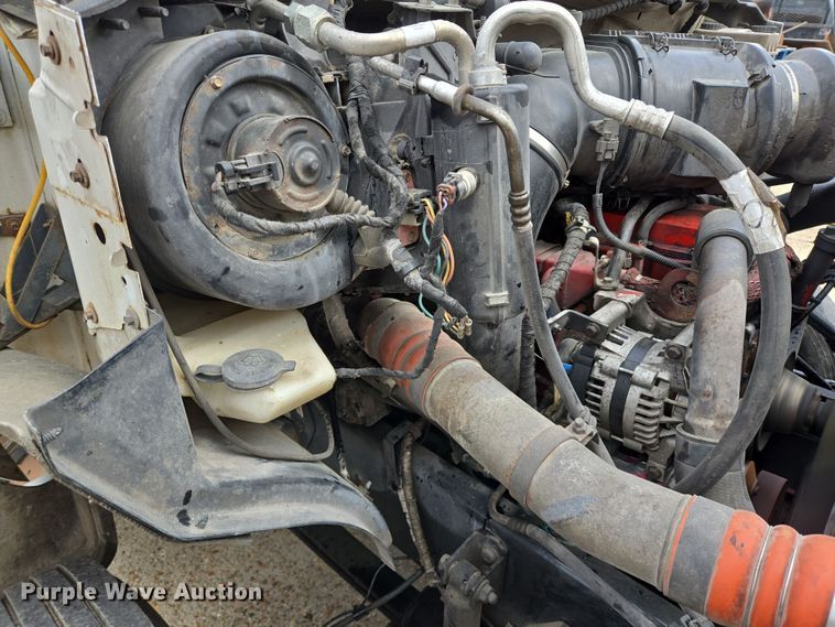 image for item DV1364 2008 Ford F650 Super Duty truck cab and chassis