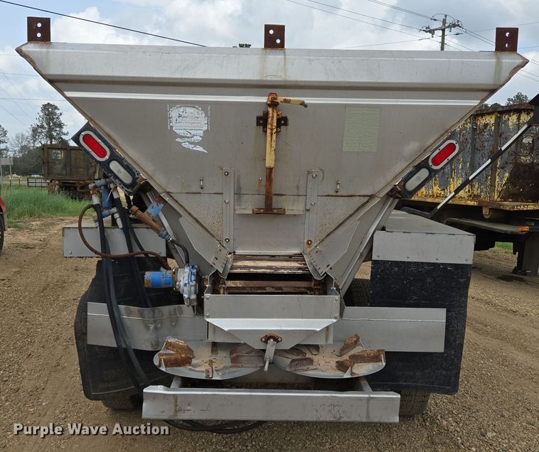 image for item DV1365 1999 Freightliner FL70 spreader truck