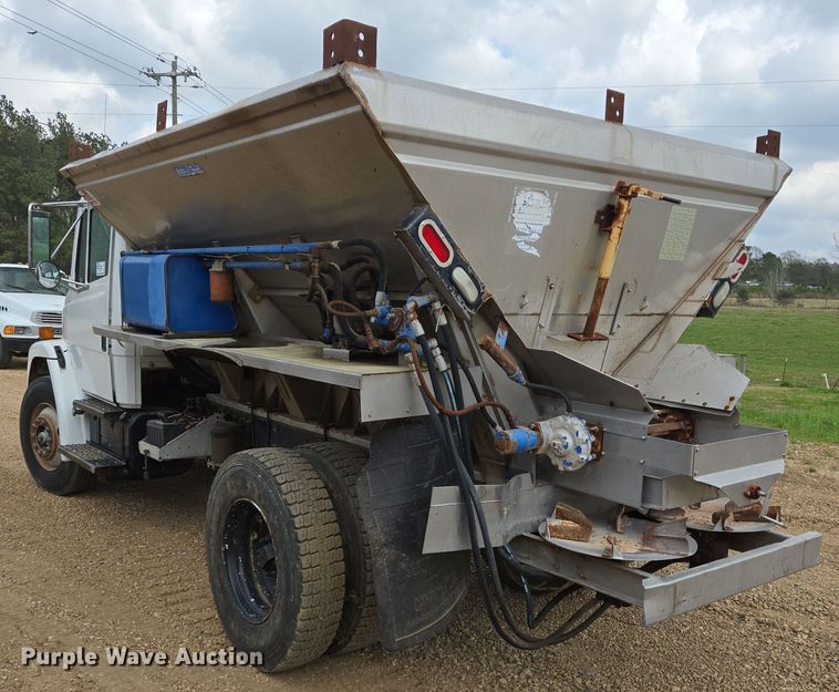 image for item DV1365 1999 Freightliner FL70 spreader truck