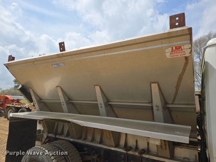 image for item DV1365 1999 Freightliner FL70 spreader truck