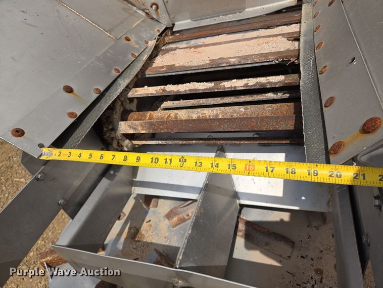 image for item DV1365 1999 Freightliner FL70 spreader truck