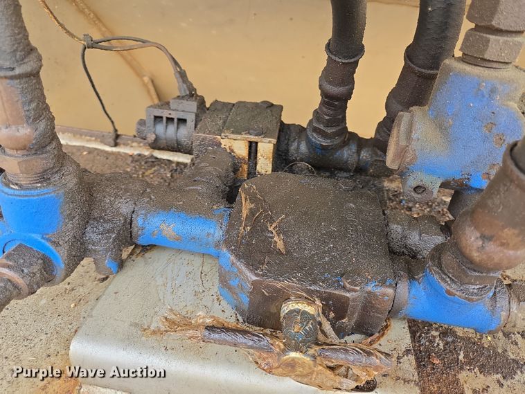 image for item DV1365 1999 Freightliner FL70 spreader truck