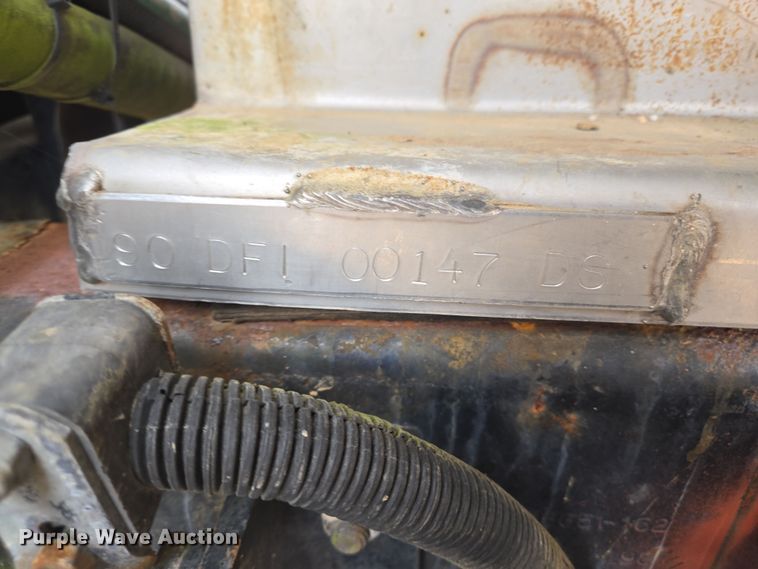 image for item DV1365 1999 Freightliner FL70 spreader truck