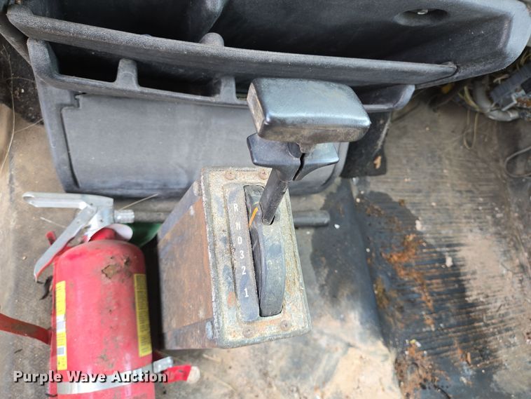 image for item DV1365 1999 Freightliner FL70 spreader truck