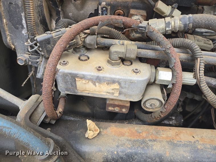 image for item DV1365 1999 Freightliner FL70 spreader truck