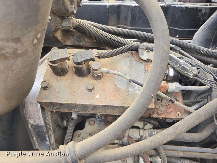 image for item DV1365 1999 Freightliner FL70 spreader truck