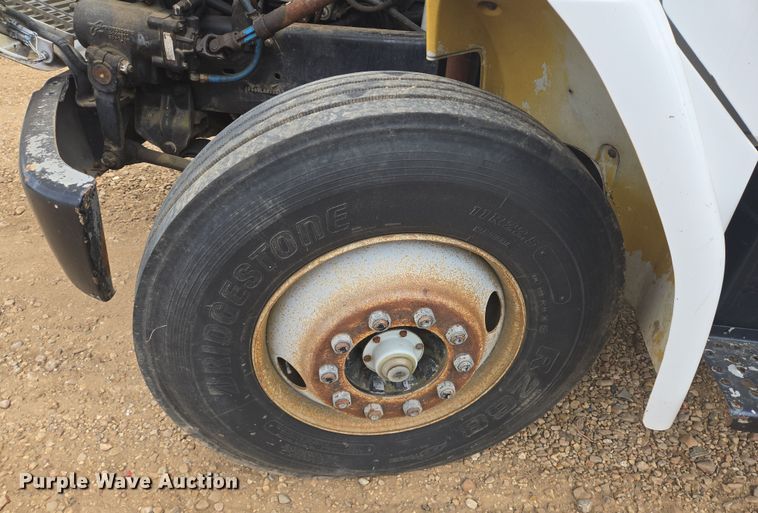 image for item DV1365 1999 Freightliner FL70 spreader truck