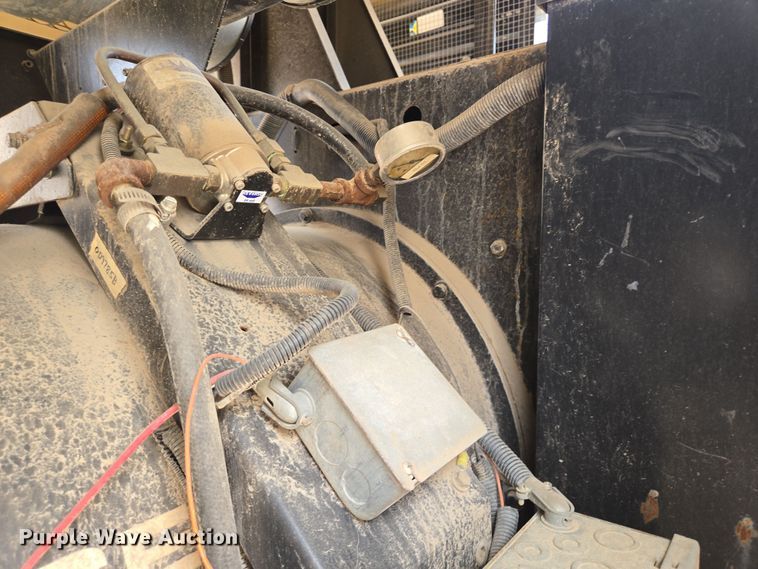 image for item DV1368 2003 Generac generator