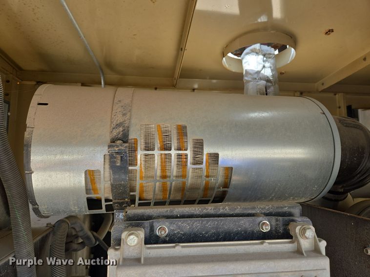 image for item DV1368 2003 Generac generator