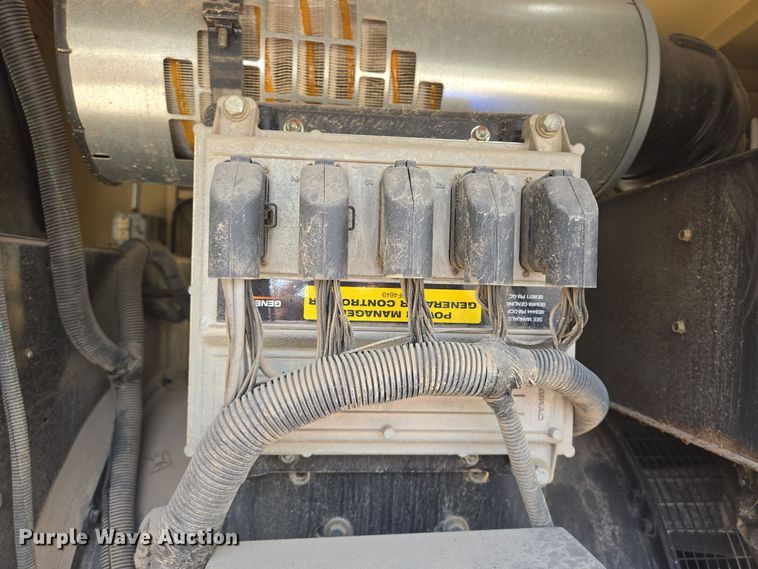 image for item DV1368 2003 Generac generator