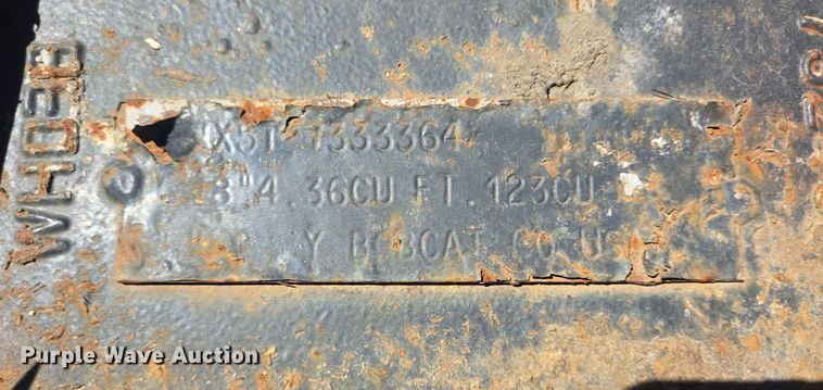 image for item DV1375 Bobcat bucket