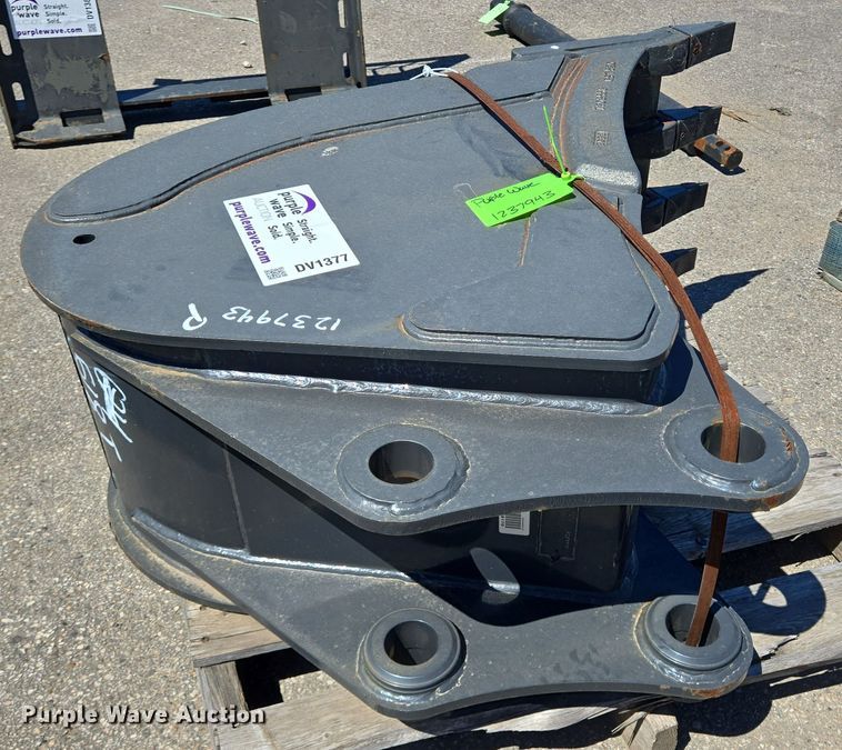 image for item DV1377 Bobcat excavator bucket