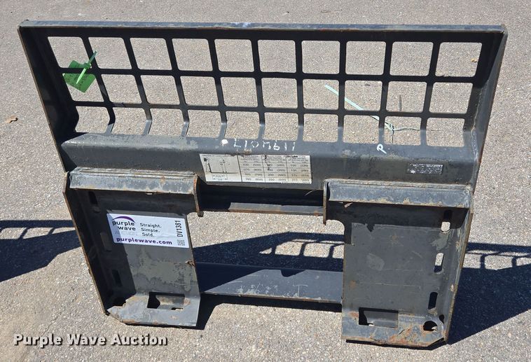 image for item DV1381 Bobcat Pallet Fork skid steer forks