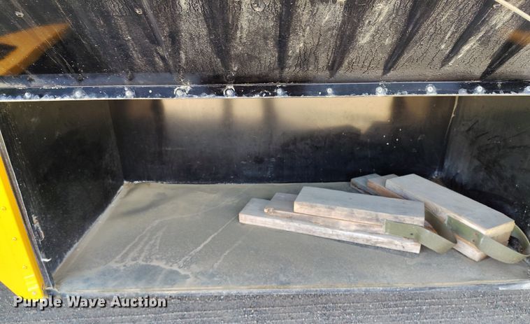 image for item DV6728 1998 Bluebird school bus