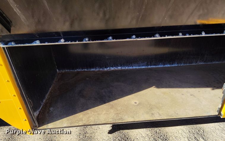 image for item DV6728 1998 Bluebird school bus