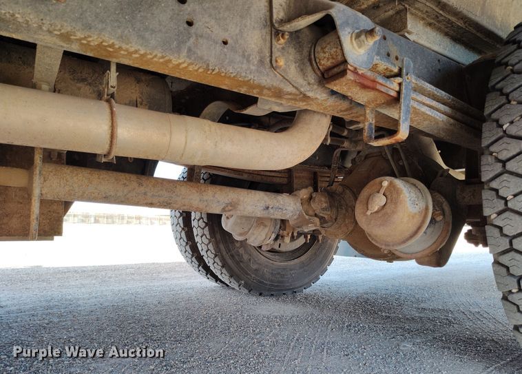 image for item DV6728 1998 Bluebird school bus