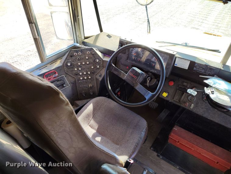 image for item DV6728 1998 Bluebird school bus