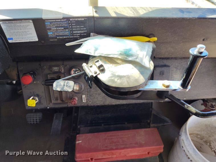 image for item DV6728 1998 Bluebird school bus