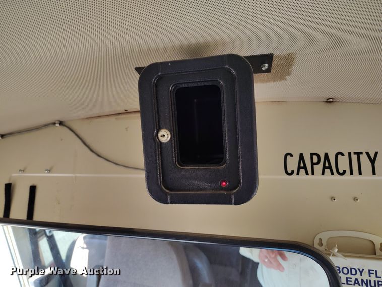 image for item DV6728 1998 Bluebird school bus