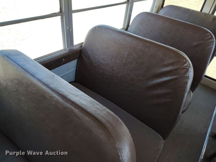 image for item DV6728 1998 Bluebird school bus