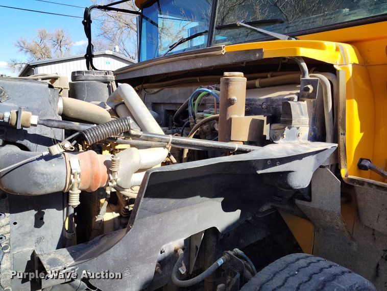 image for item DV6728 1998 Bluebird school bus